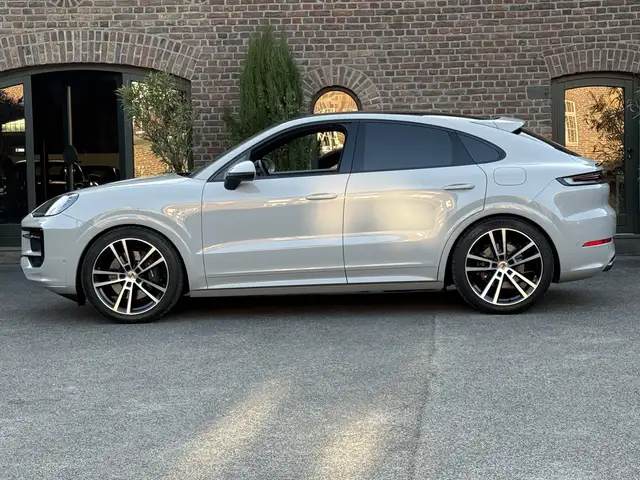 Porsche Cayenne E Hybrid Coupe SPORTDESIGN*INNODRIVE*22 ZOLL DESIG