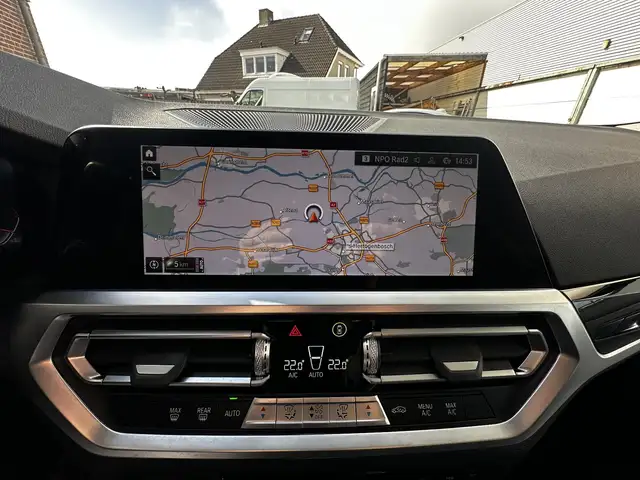 BMW 3 Series view 8