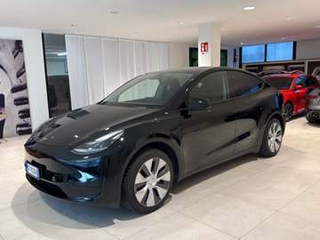 Standard Range RWD Tetto Pano Pelle Cerchi 19”