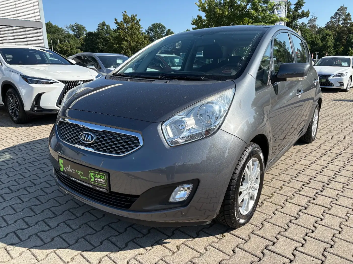 Kia Venga 1.4 Spirit PDC, el.Schiebedach, SHZ, 8fach Сірий - 2