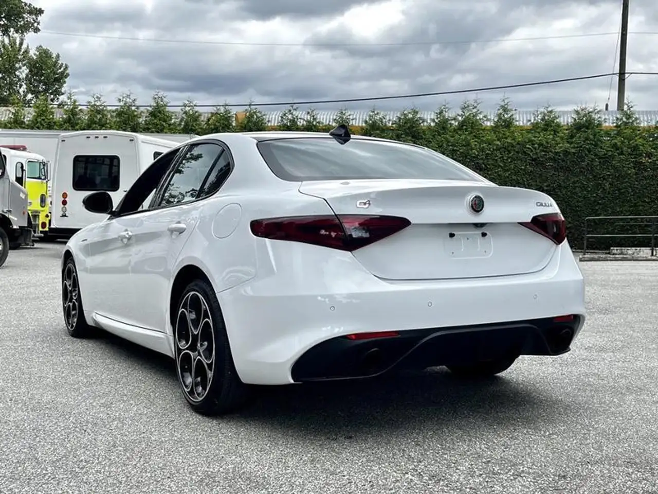 Alfa Romeo Giulia снимка Alfa Romeo Giulia
