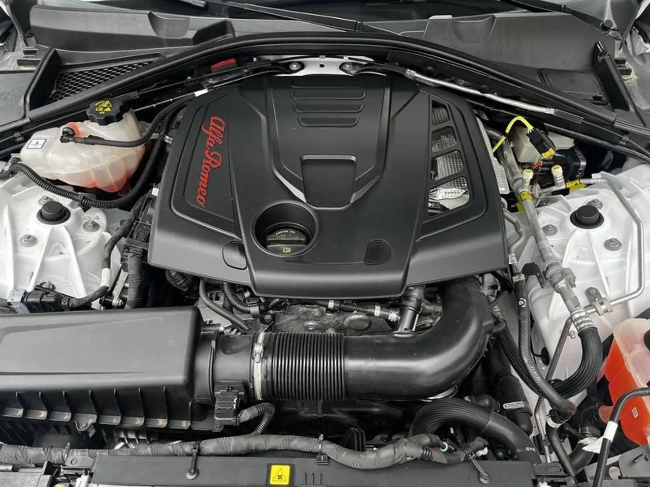 Alfa Romeo Giulia снимка Alfa Romeo Giulia