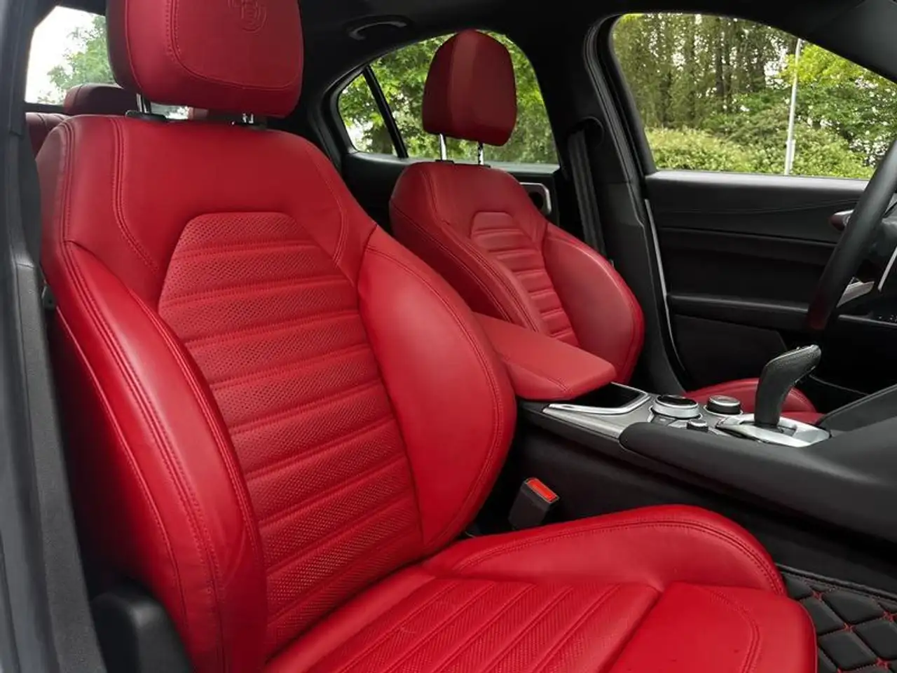 Alfa Romeo Giulia снимка Alfa Romeo Giulia