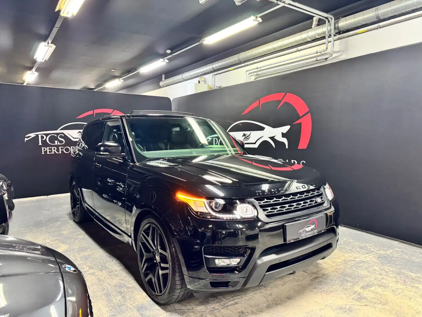 Land Rover Range Rover Sport 3,0 TDV6 S Schwarz - 1