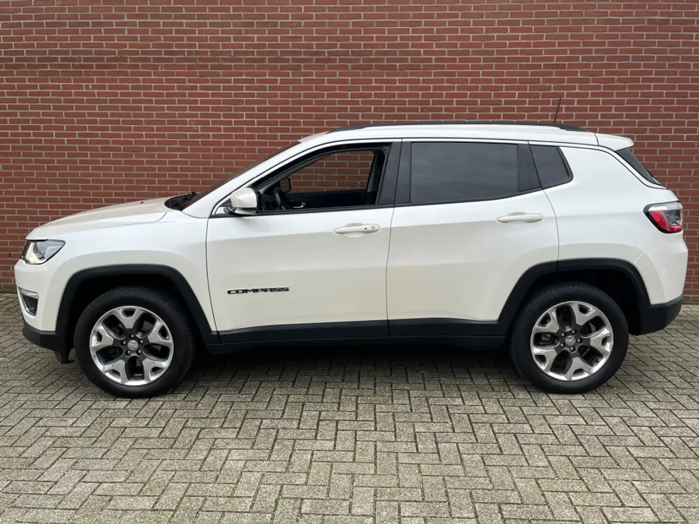 Jeep Compass 1.4 M.AIR OP.ED 4X4 NAVI CLIMA  PDC STOELVERW Wit - 2