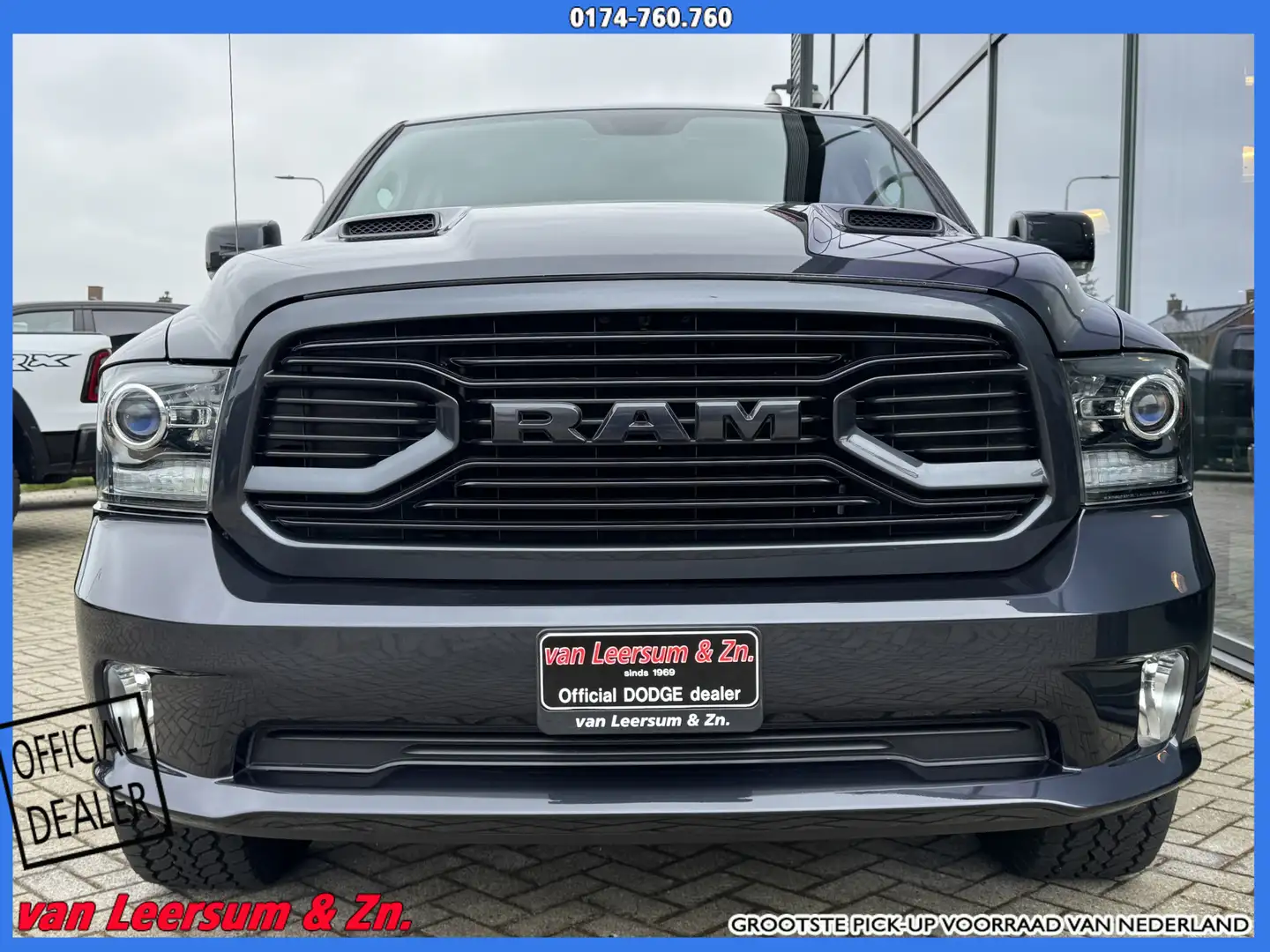 Dodge RAM 1500 Laramie Sport | Schuifkantel dak | Apple Carp Gris - 2