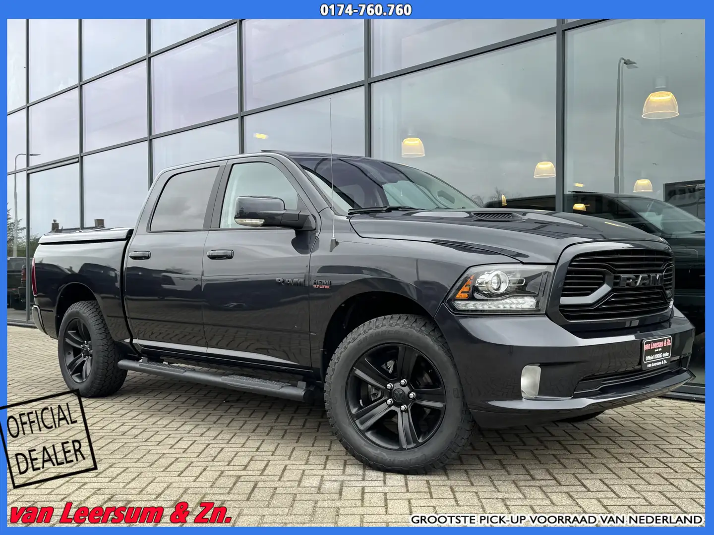 Dodge RAM 1500 Laramie Sport | Schuifkantel dak | Apple Carp Gris - 1