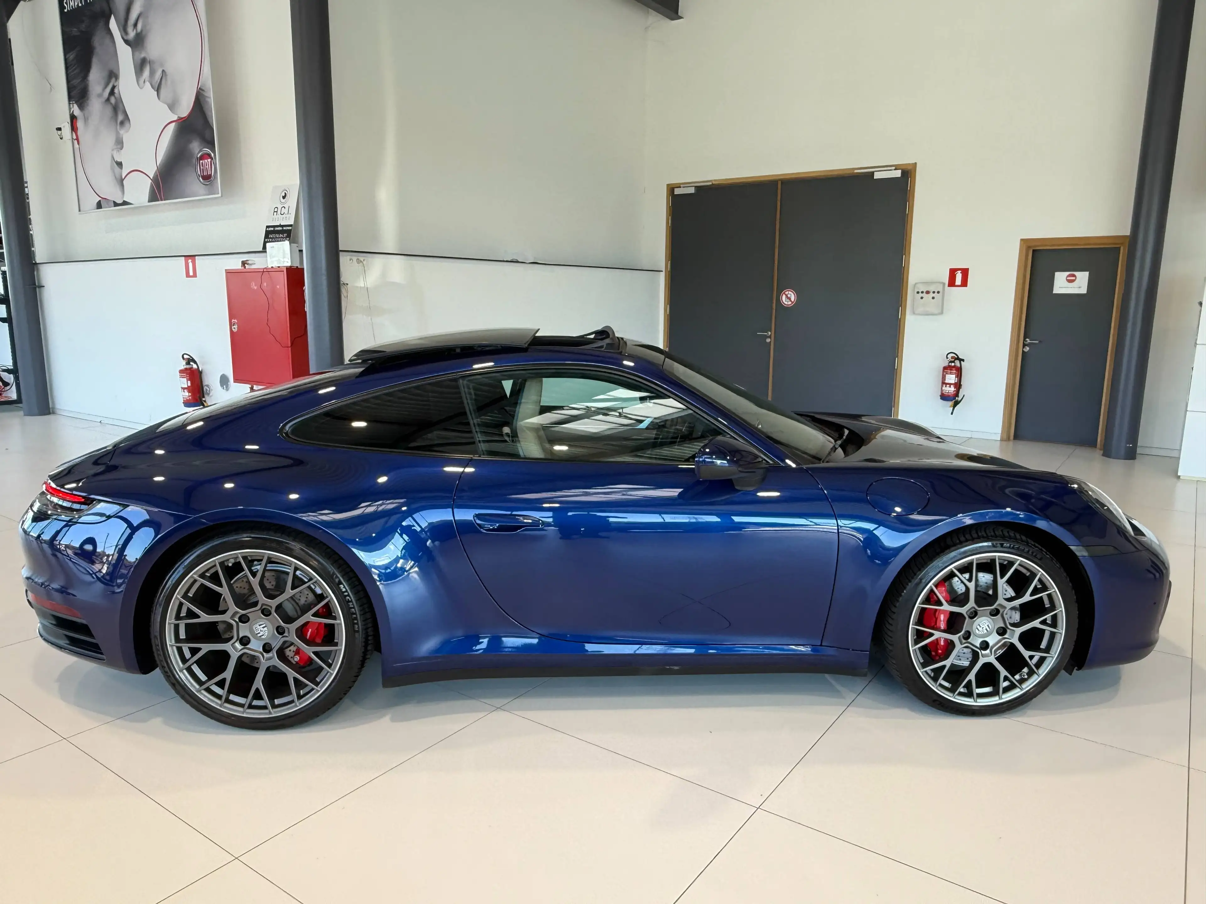 Porsche 911 911 Carrera 2S 3.0 Turbo Coupé PDK - PACK SPORT CHRONO - JANTES RS SPYDER DESIGN - — photo 7