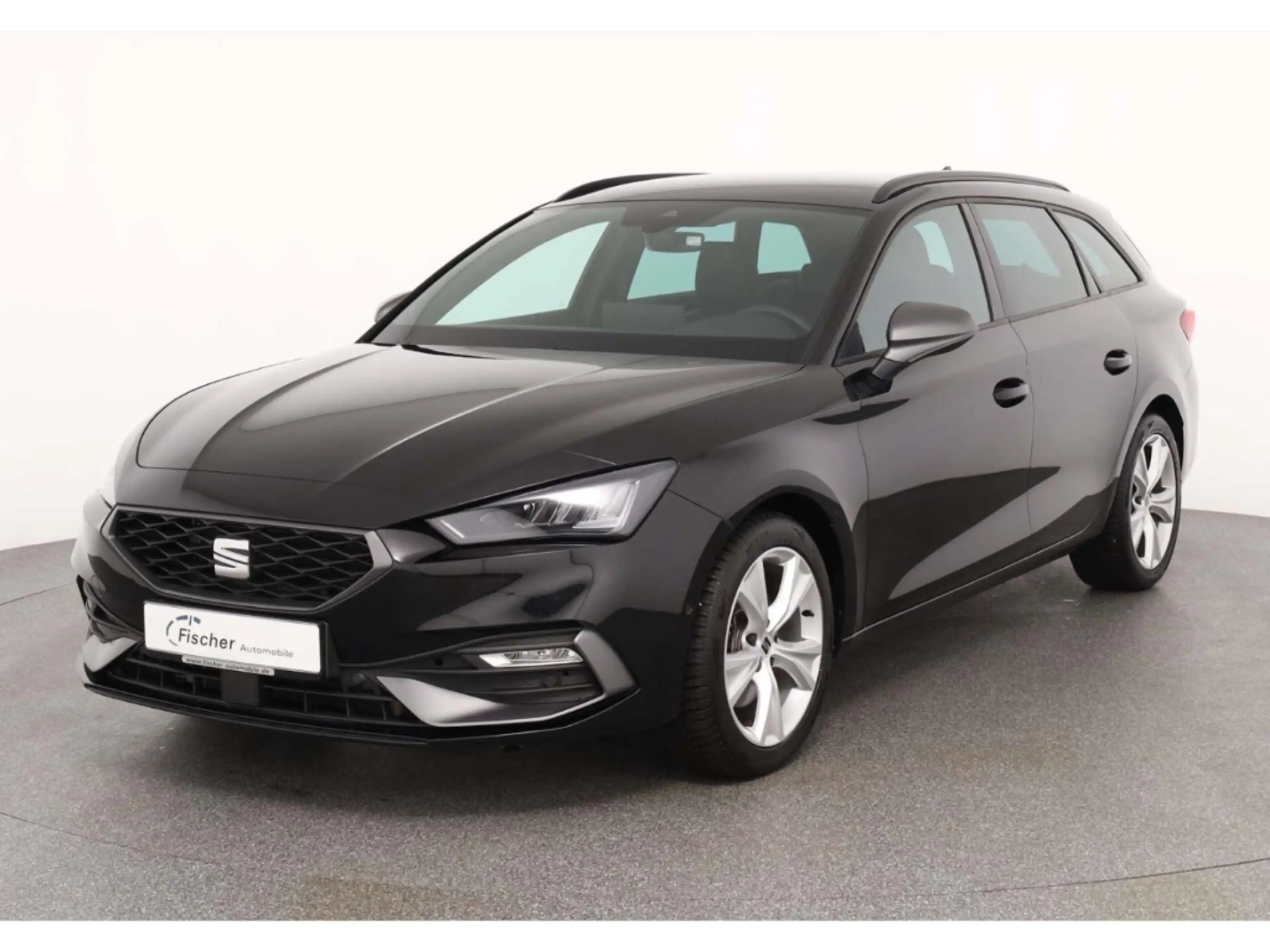 SEAT Leon Sportstourer 2.0 TDI FR — photo 2