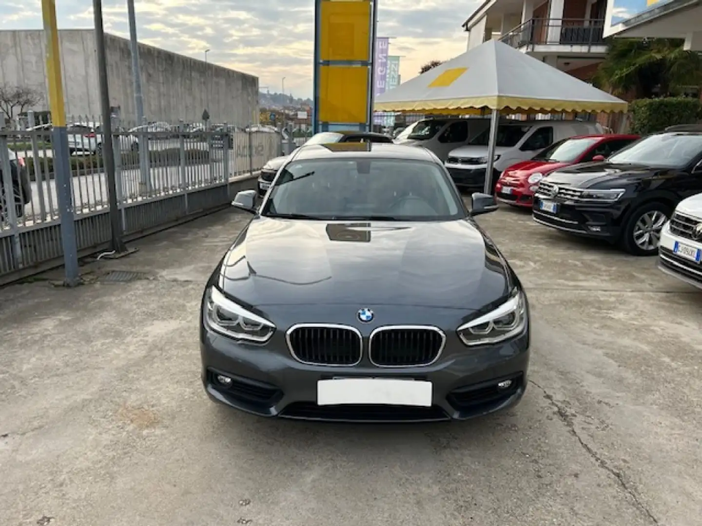 BMW 118 d 5p. Business CAMBIO AUTOMATICO Grigio - 1