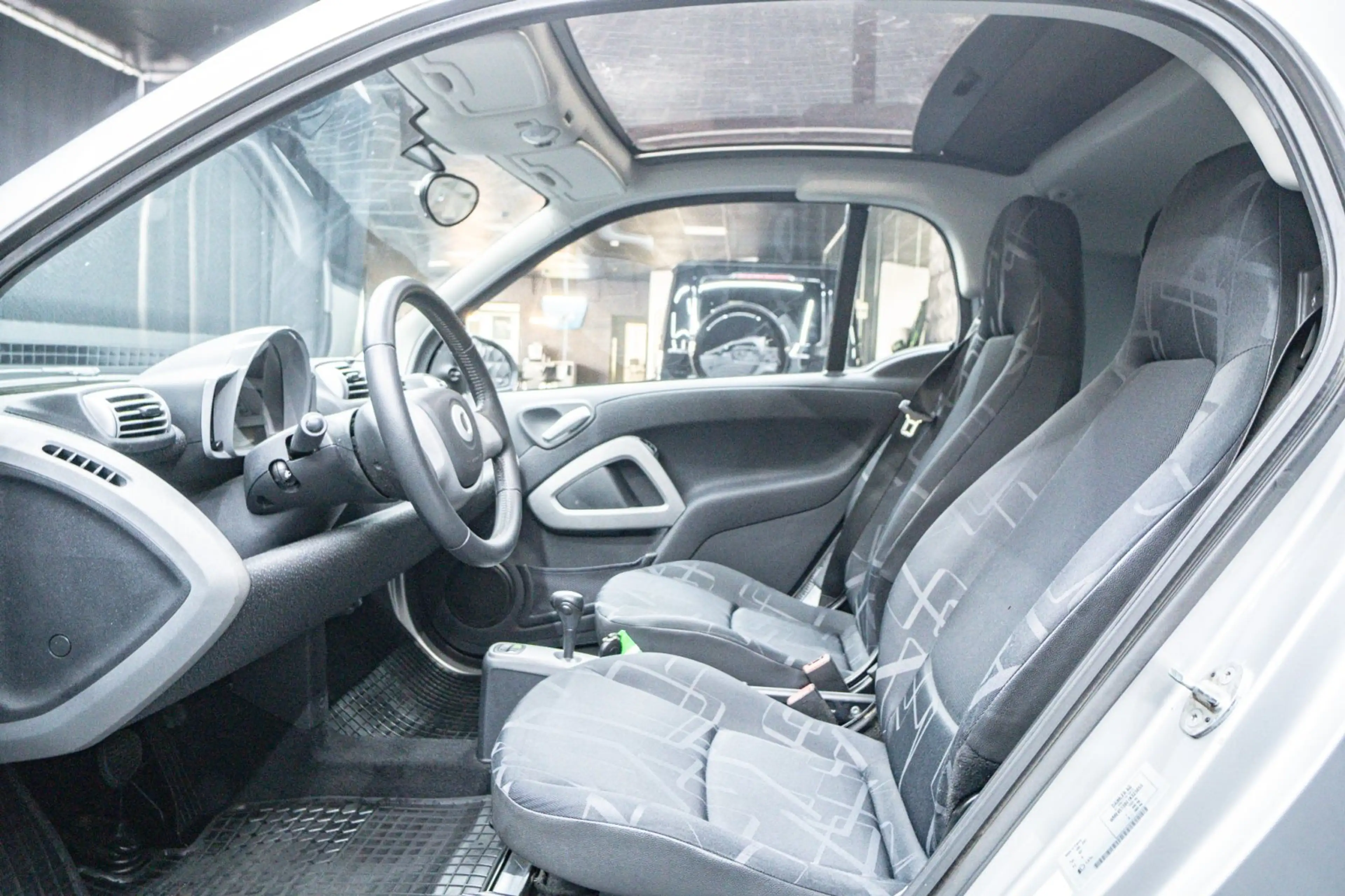 smart forTwo Passion Coupe Automatik Klima — photo 5