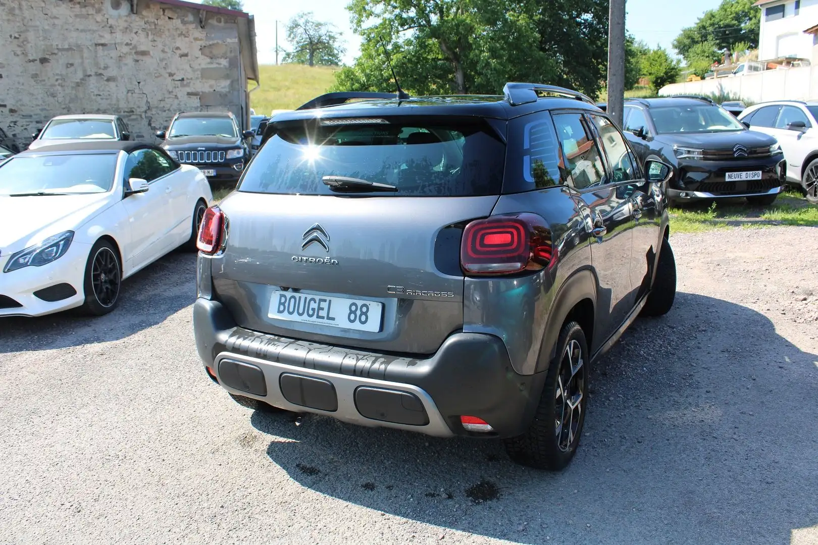 Citroen C3 Aircross SHINE PACK 110 CV ESSENCE GPS 3D CAMÉRA JA 17 TOIT Gris - 2