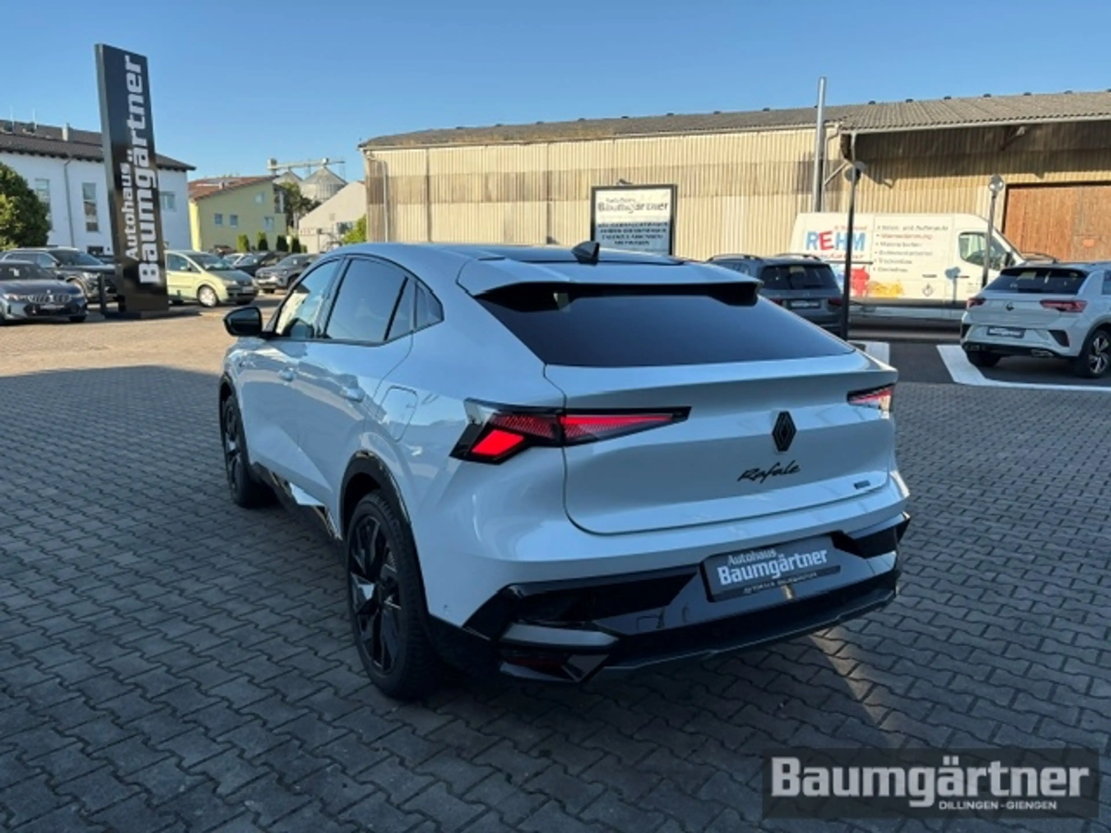 Renault Rafale Esprit Alpine E-TECH Hybrid 300 4x4 Pano — photo 4
