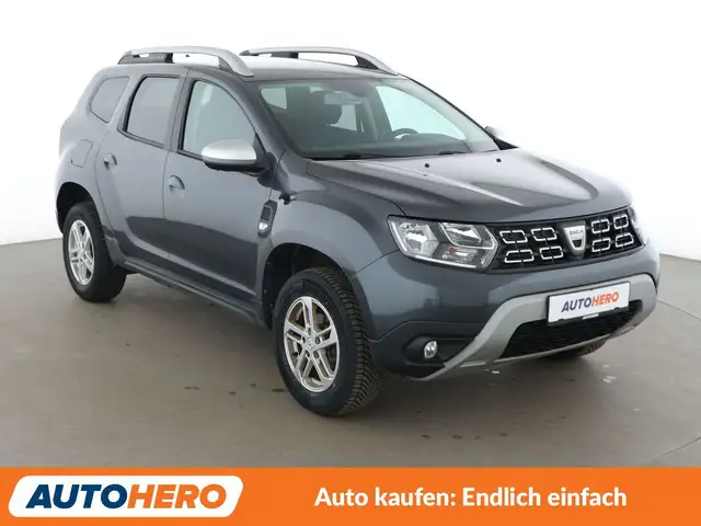 Dacia Duster view 8