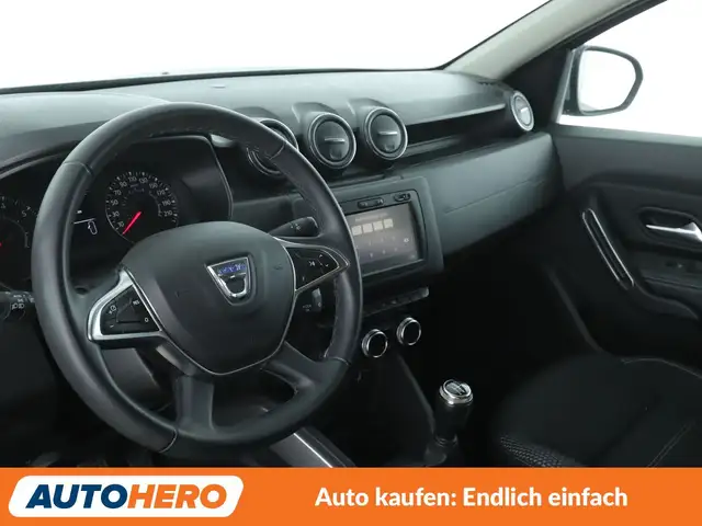 Dacia Duster view 11