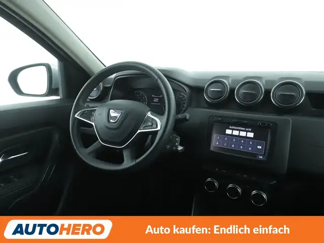 Dacia Duster view 13