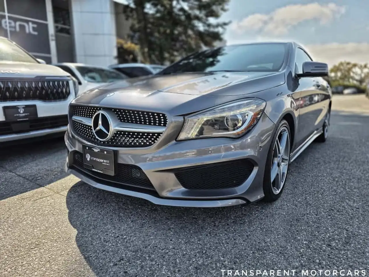 Mercedes-Benz CLA снимка Mercedes-Benz CLA