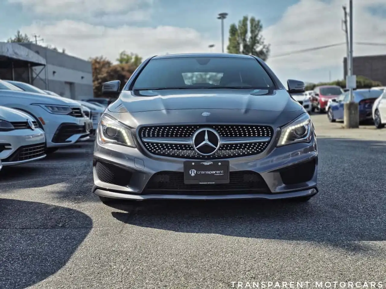Mercedes-Benz CLA снимка Mercedes-Benz CLA