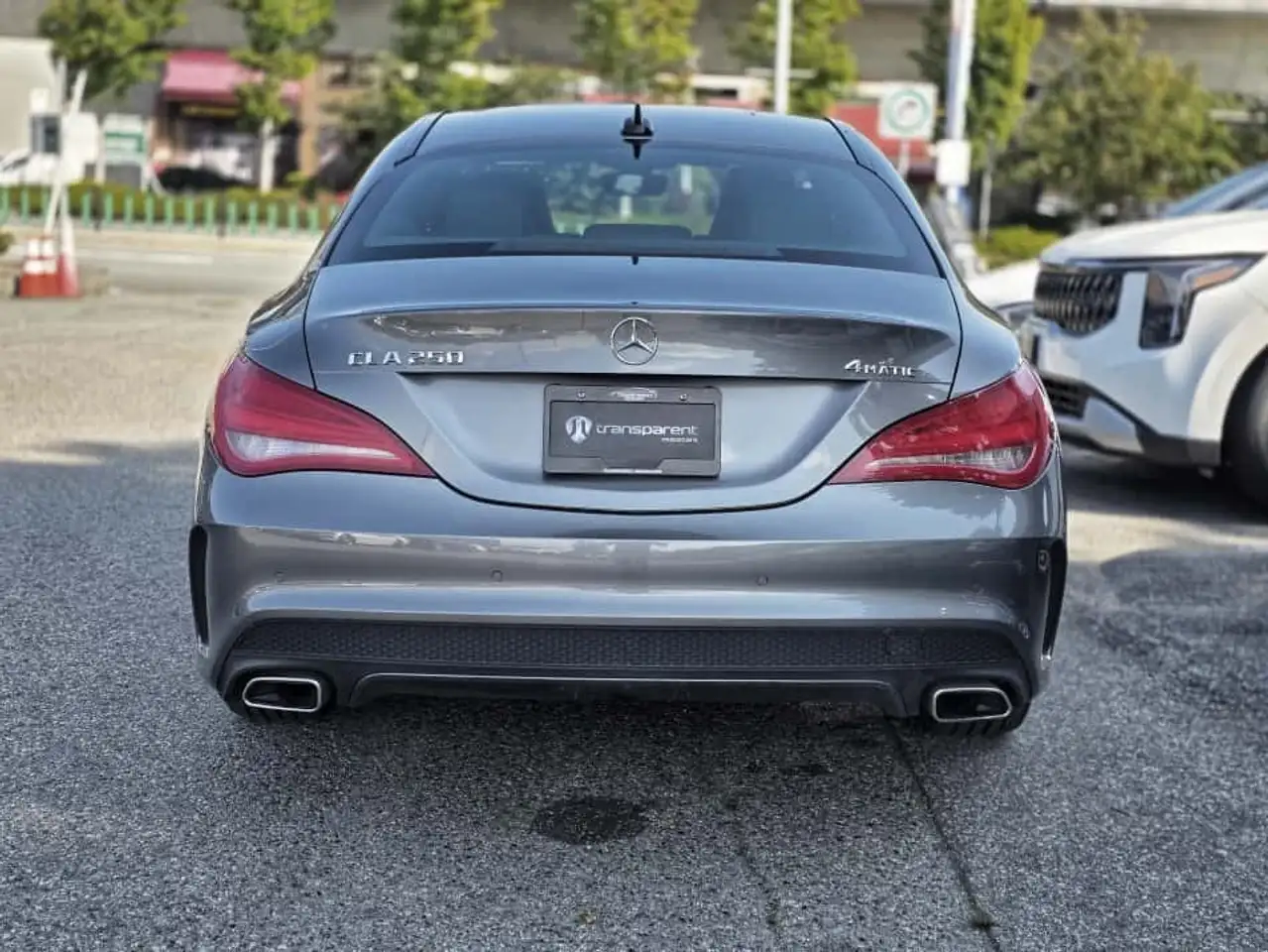 Mercedes-Benz CLA снимка Mercedes-Benz CLA