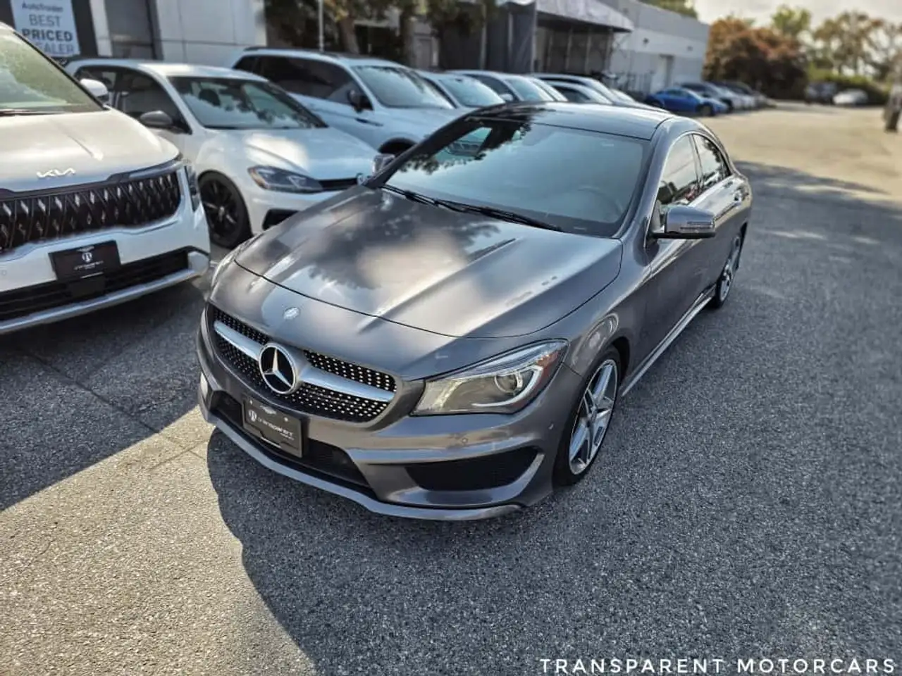 Mercedes-Benz CLA снимка Mercedes-Benz CLA