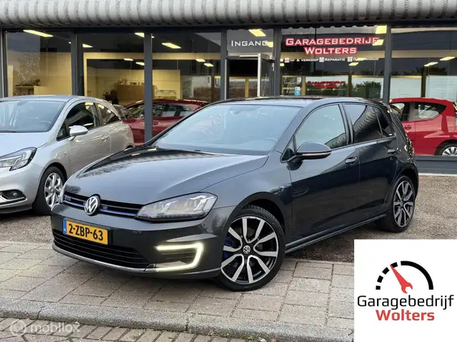 Volkswagen Golf GTE