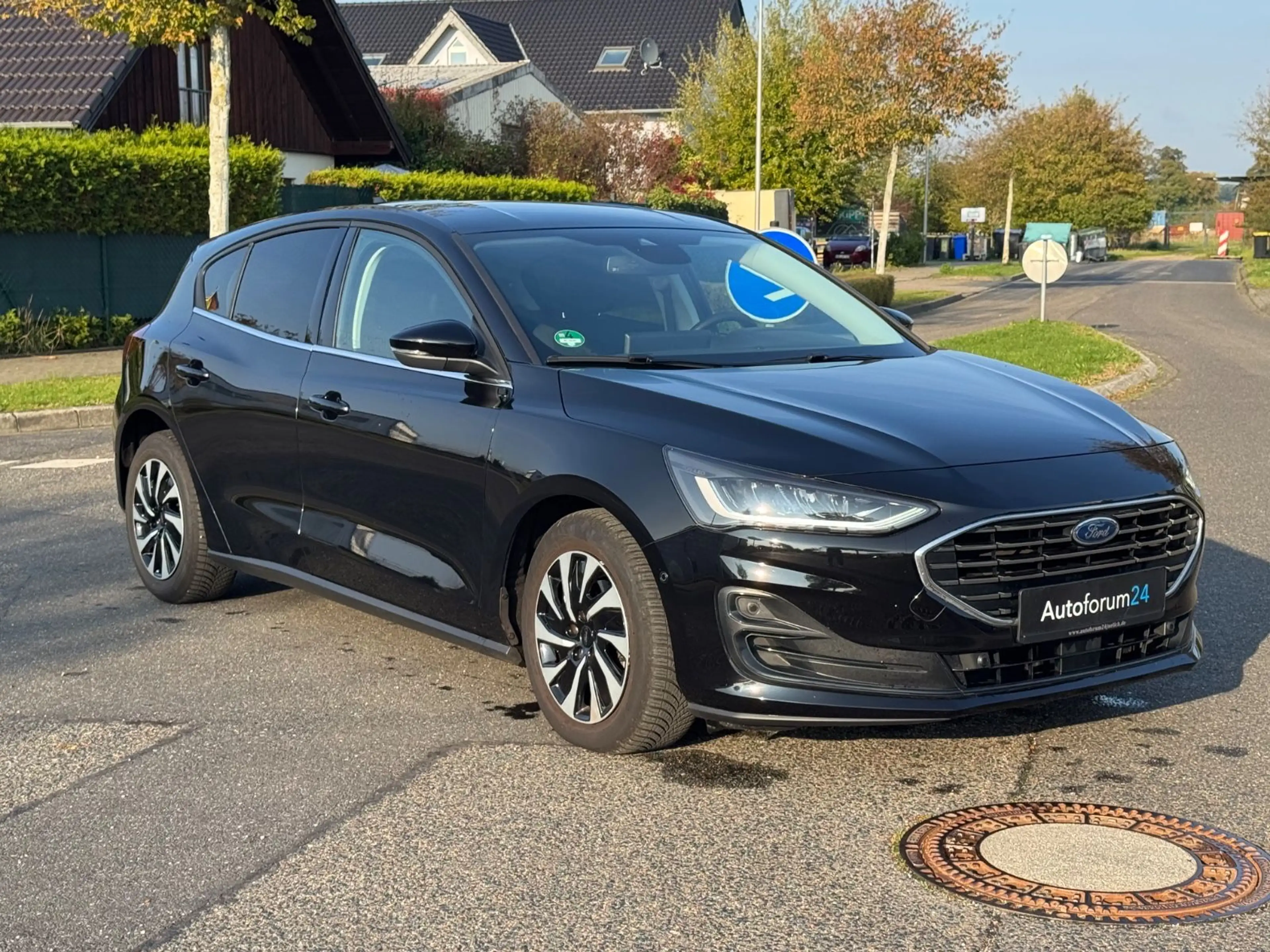 Ford Focus Lim. Titanium Hybrid*Garantie*LED* — photo 7