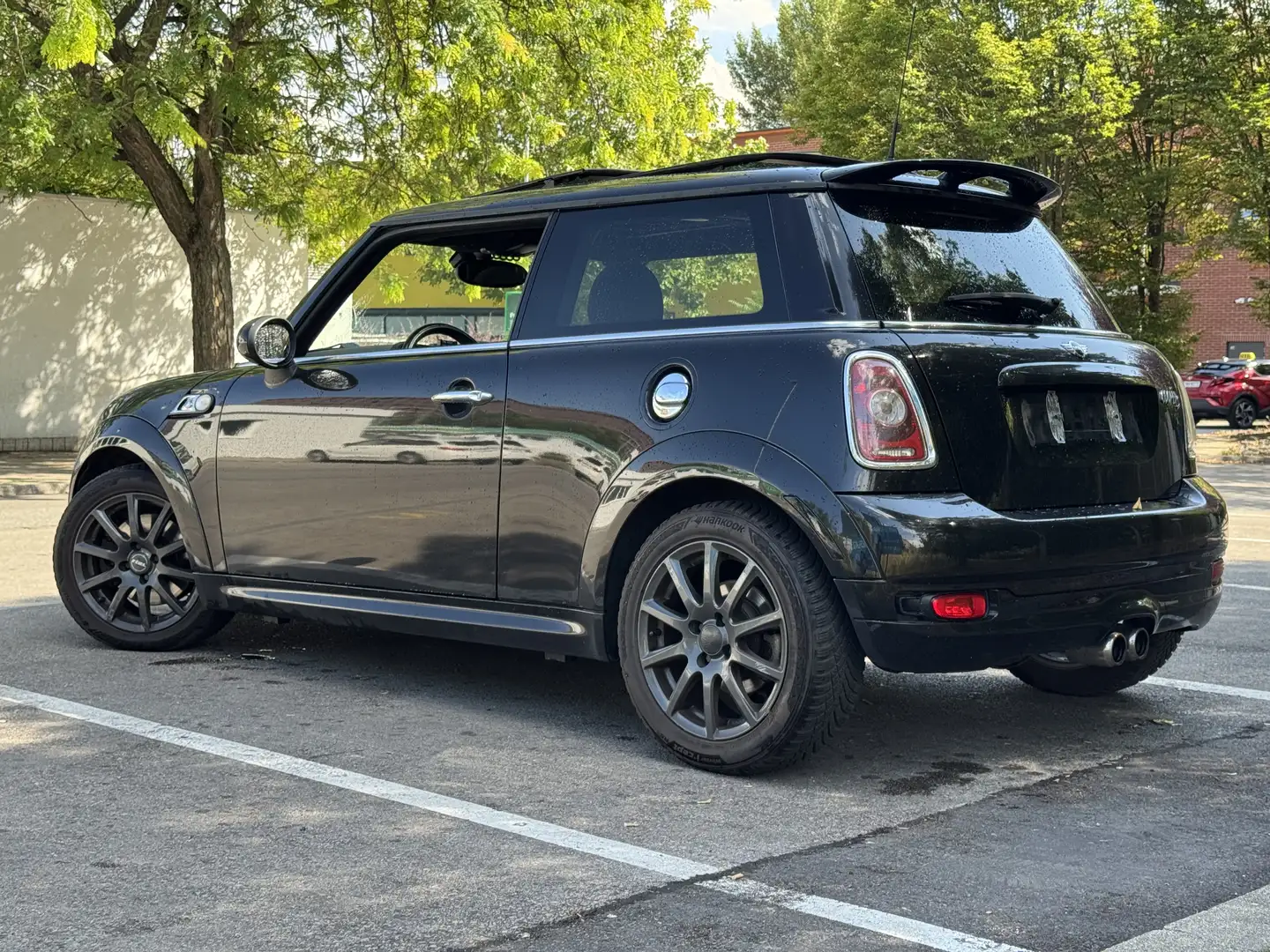 MINI Cooper S Austrian Chili Schwarz - 2
