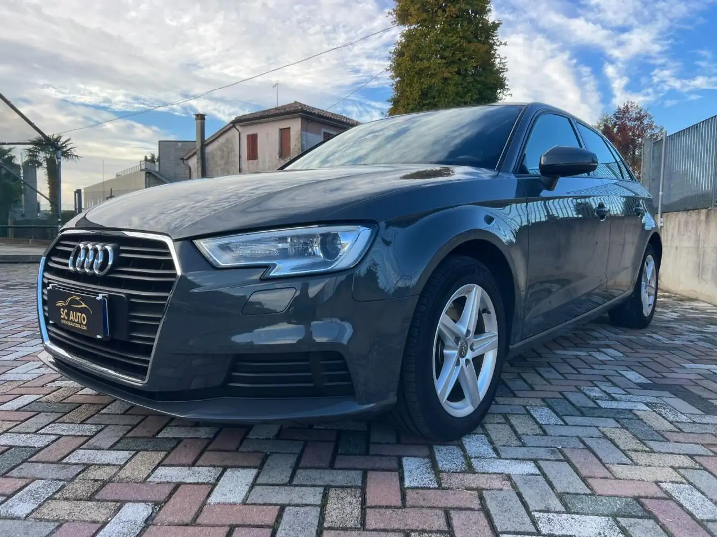 Audi A3 SPB 35 TDI S tronic Business Gris - 1