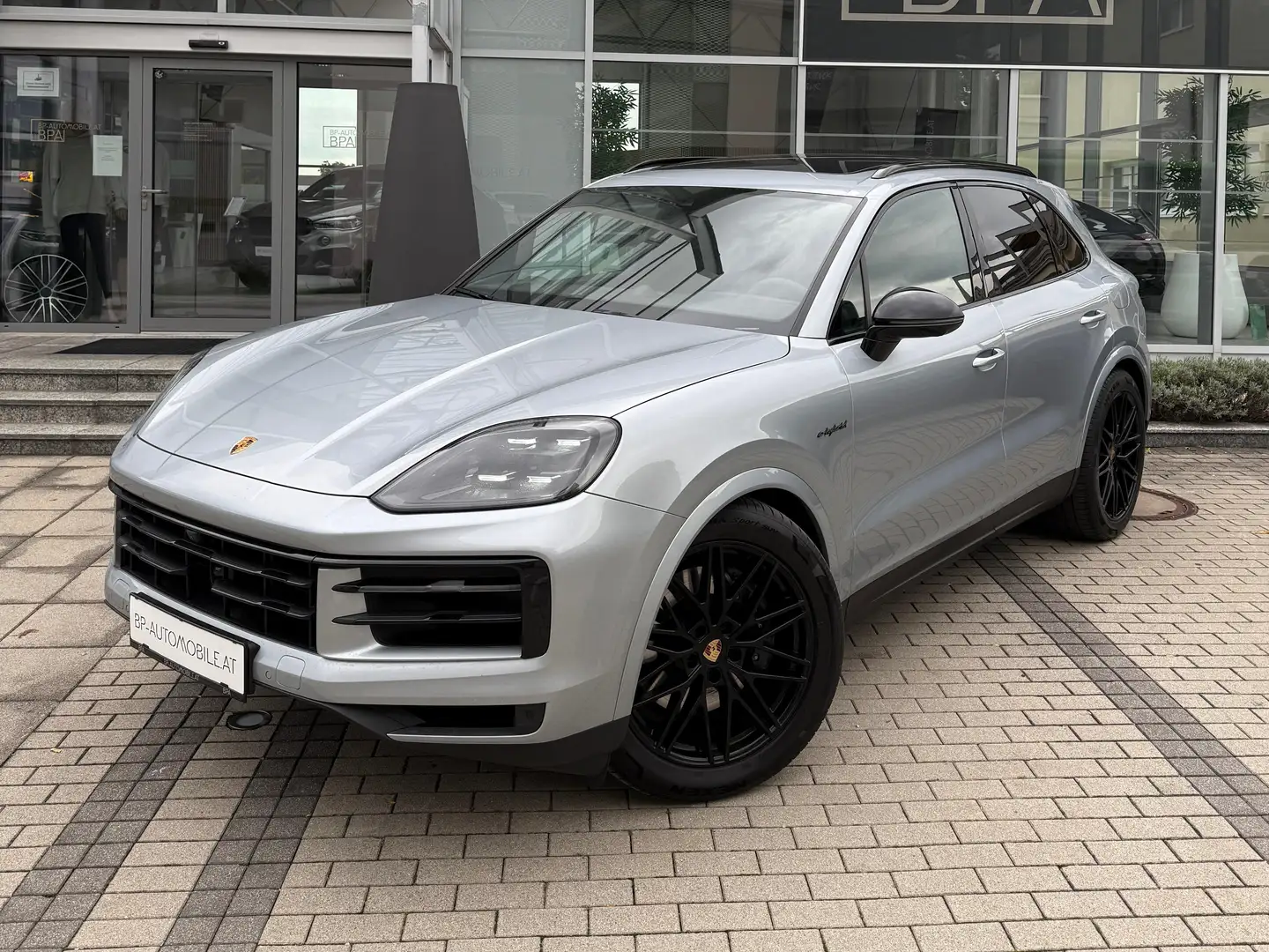 Porsche Cayenne III E-Hybrid PHEV 21,8 kWh Aut. // TOP ZUSTAND // Argent - 1