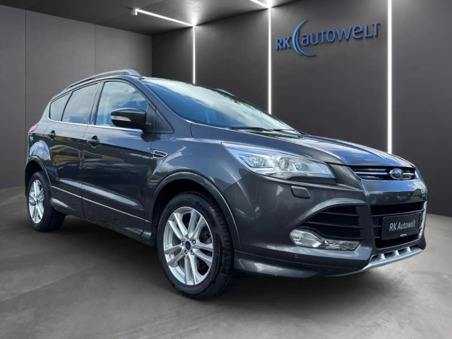 Ford Kuga Individual 4x4 1.5 EcoBoost Navi SHZ RearView Gris - 2