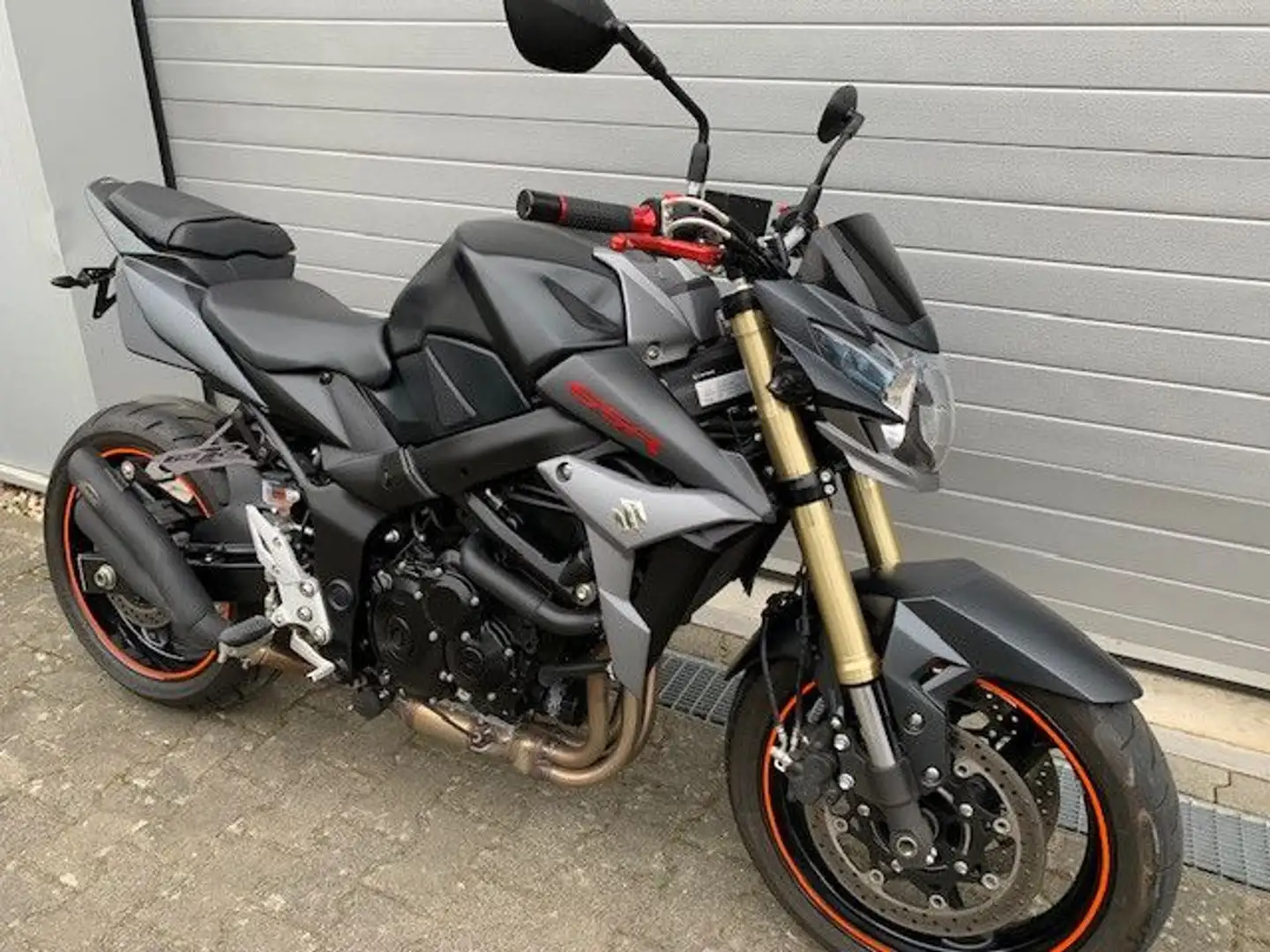 Suzuki GSR 750 ABS Negru - 2