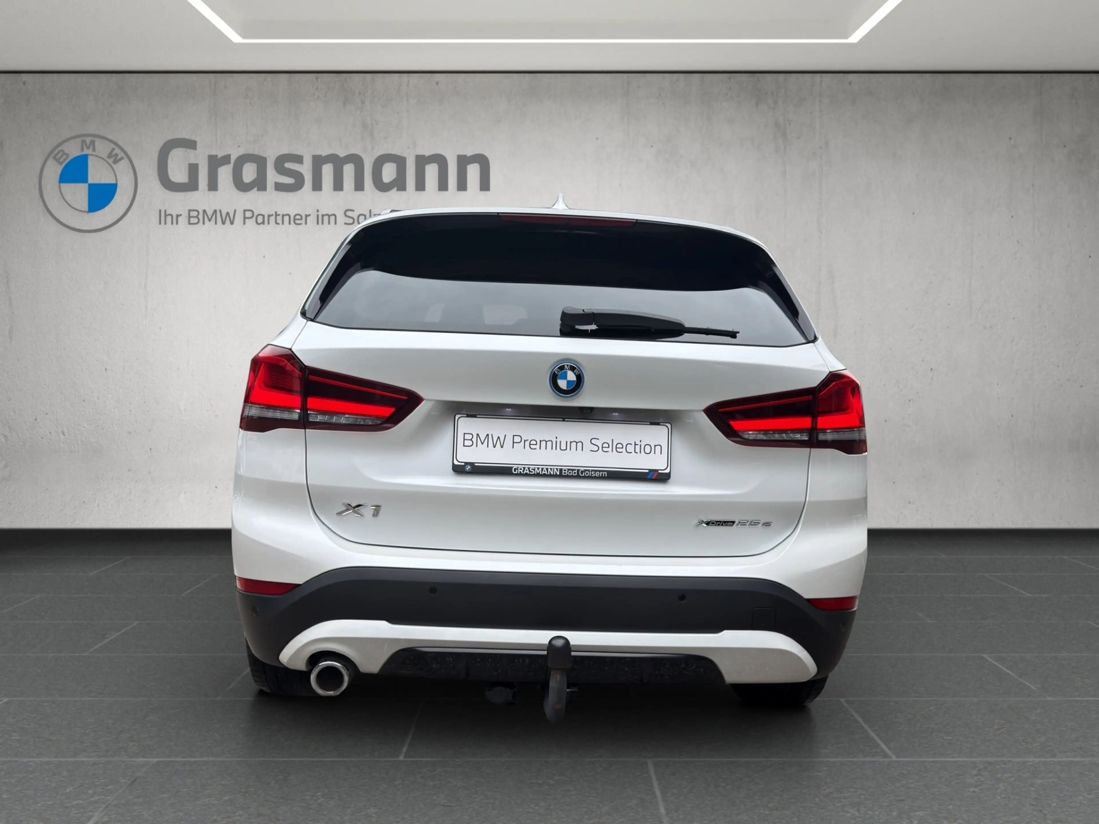 BMW X1 xDrive25e — photo 4