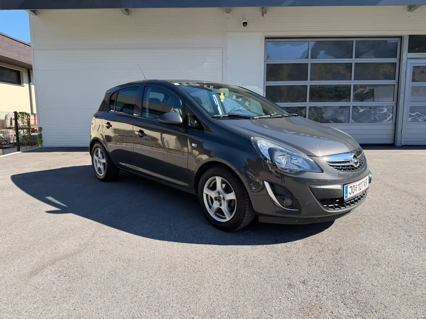 Opel Corsa Corsa 1,4 Color Start/Stop System Color Grau - 1