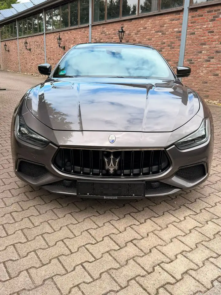 Maserati Ghibli 2021 — фото 12