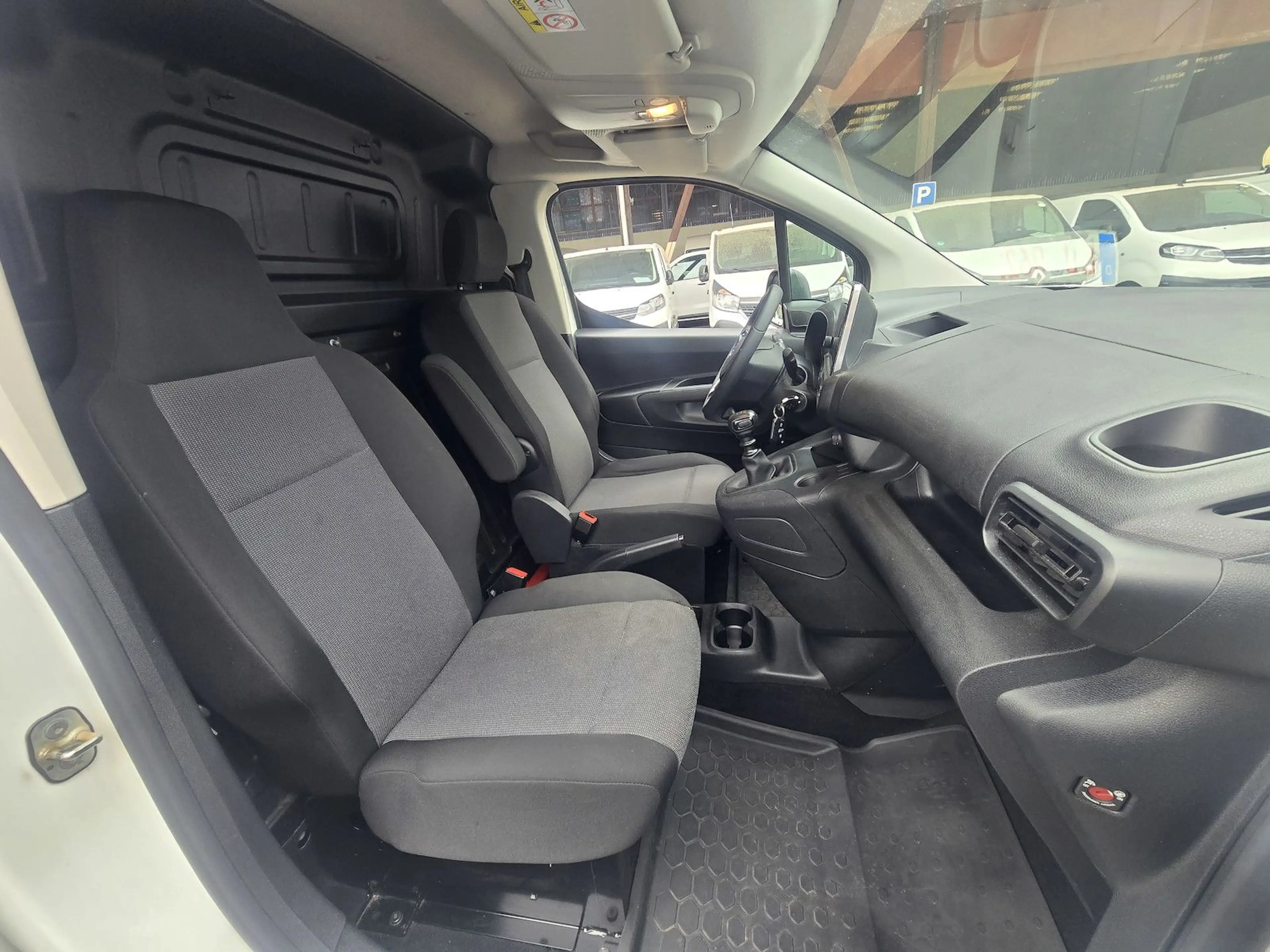 Opel Combo 1.5 D Edition Klima Werkstatt — photo 12