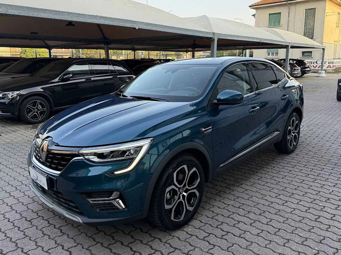 Renault Arkana 1.6 E-Tech full hybrid Intens TELECAMERA POST. Blau - 1