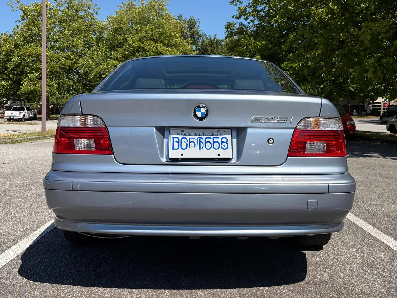 BMW 5 Series photo BMW 5 Series