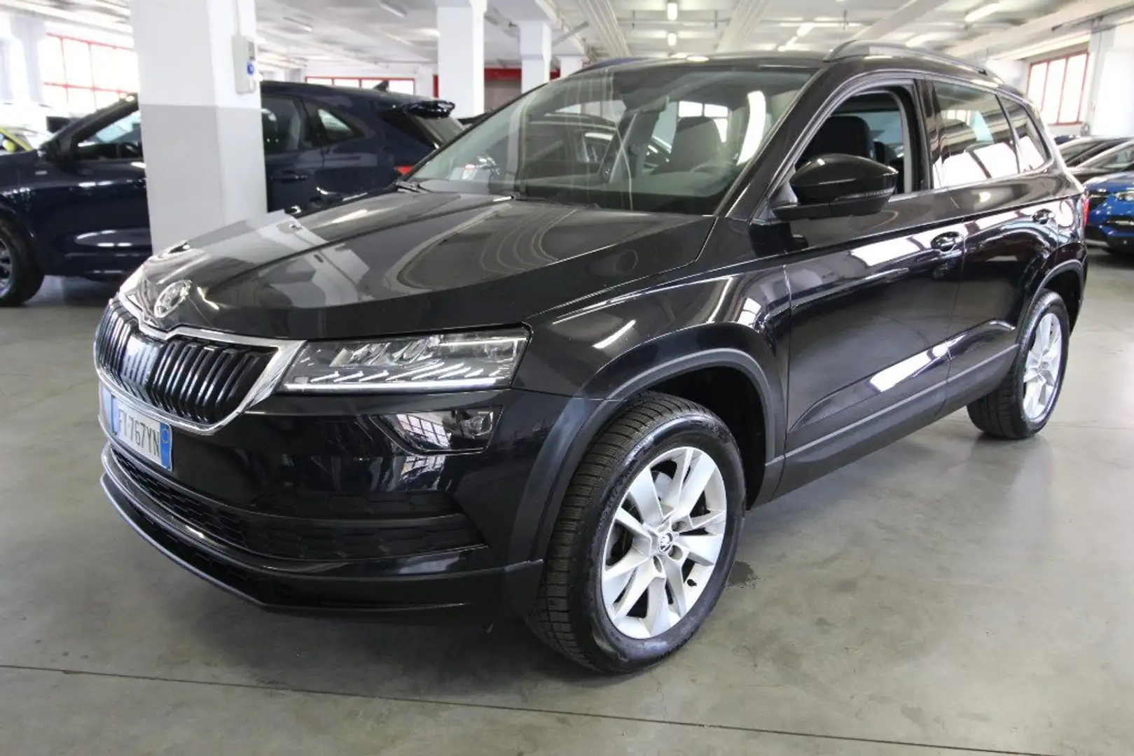 Skoda Karoq 2.0 TDI 150 CV SCR 4x4 DSG Executive Nero - 2