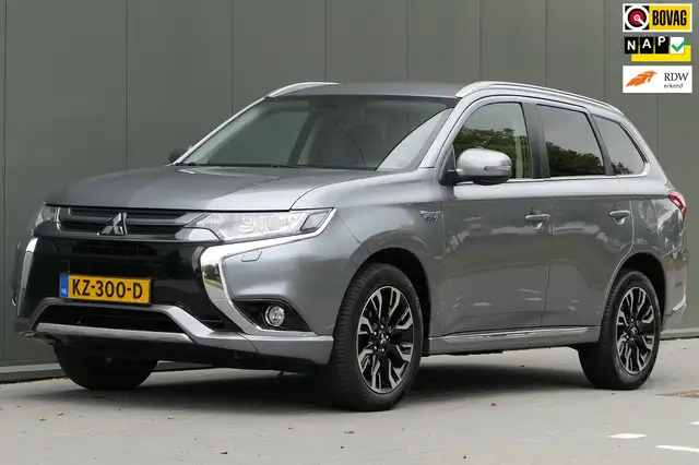 2016 Mitsubishi Outlander in Grey for sale