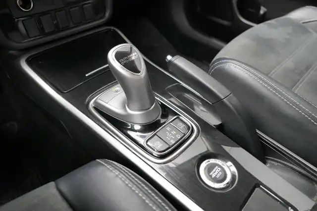 Mitsubishi Outlander view 7