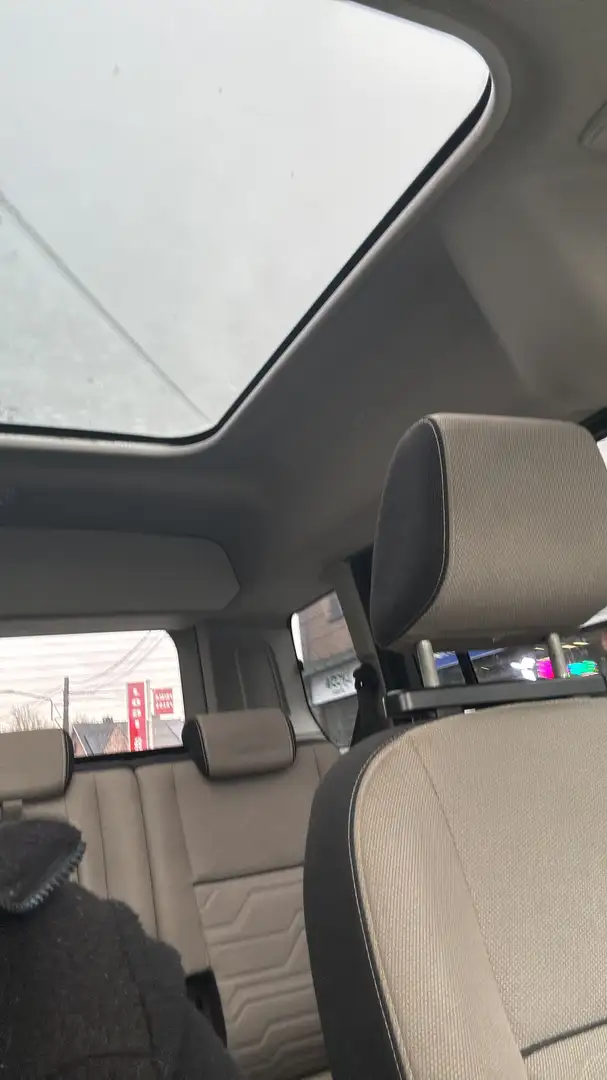 Ford Tourneo Connect 1.6 TDCi Trend Clim gps pano !!! - 1