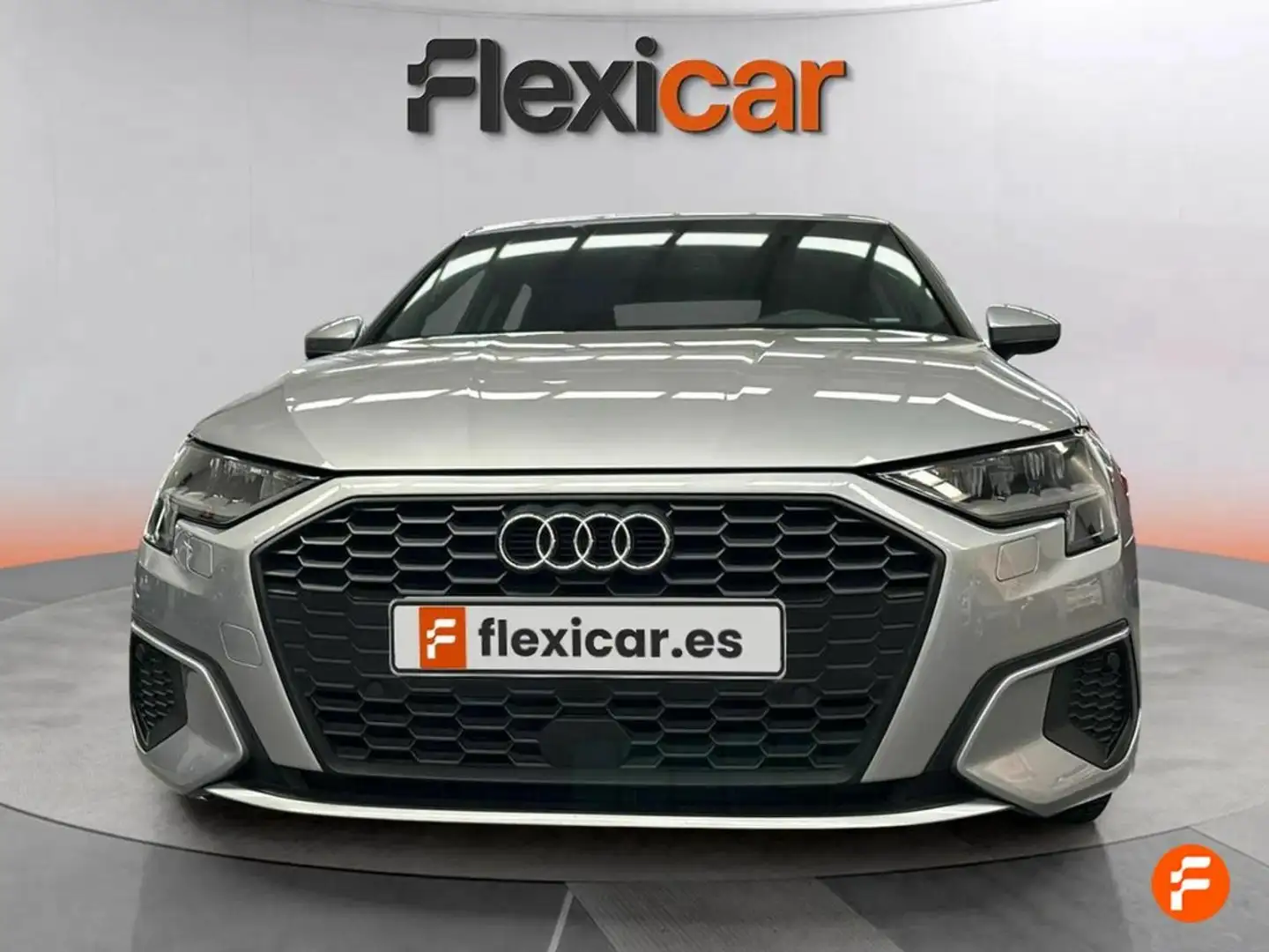 Audi A3 Sedan 30 TDI 85kW (116CV) S tronic Gris - 2