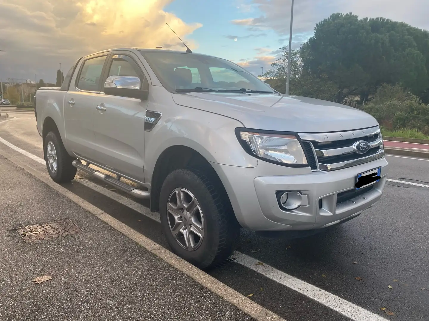 Ford Ranger 2.2 tdci double cab Limited Сірий - 2