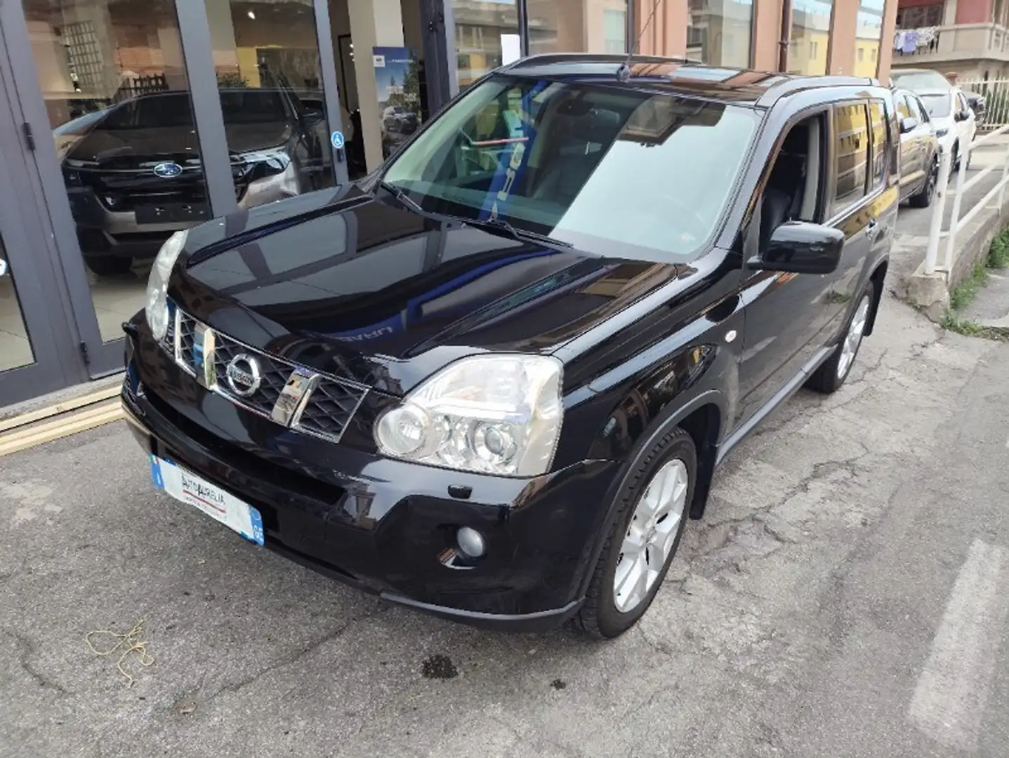 Nissan X-Trail 2.0 dCi 150 CV LE Platinum Чёрный - 2