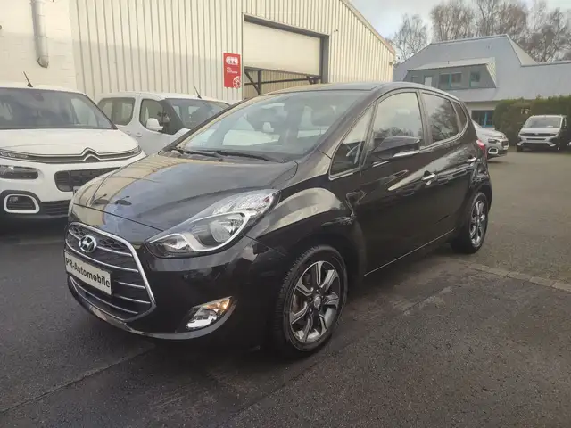 Hyundai iX20 1.6 Klimaaut./Automatik/Alu/Navi/PDC+Cam