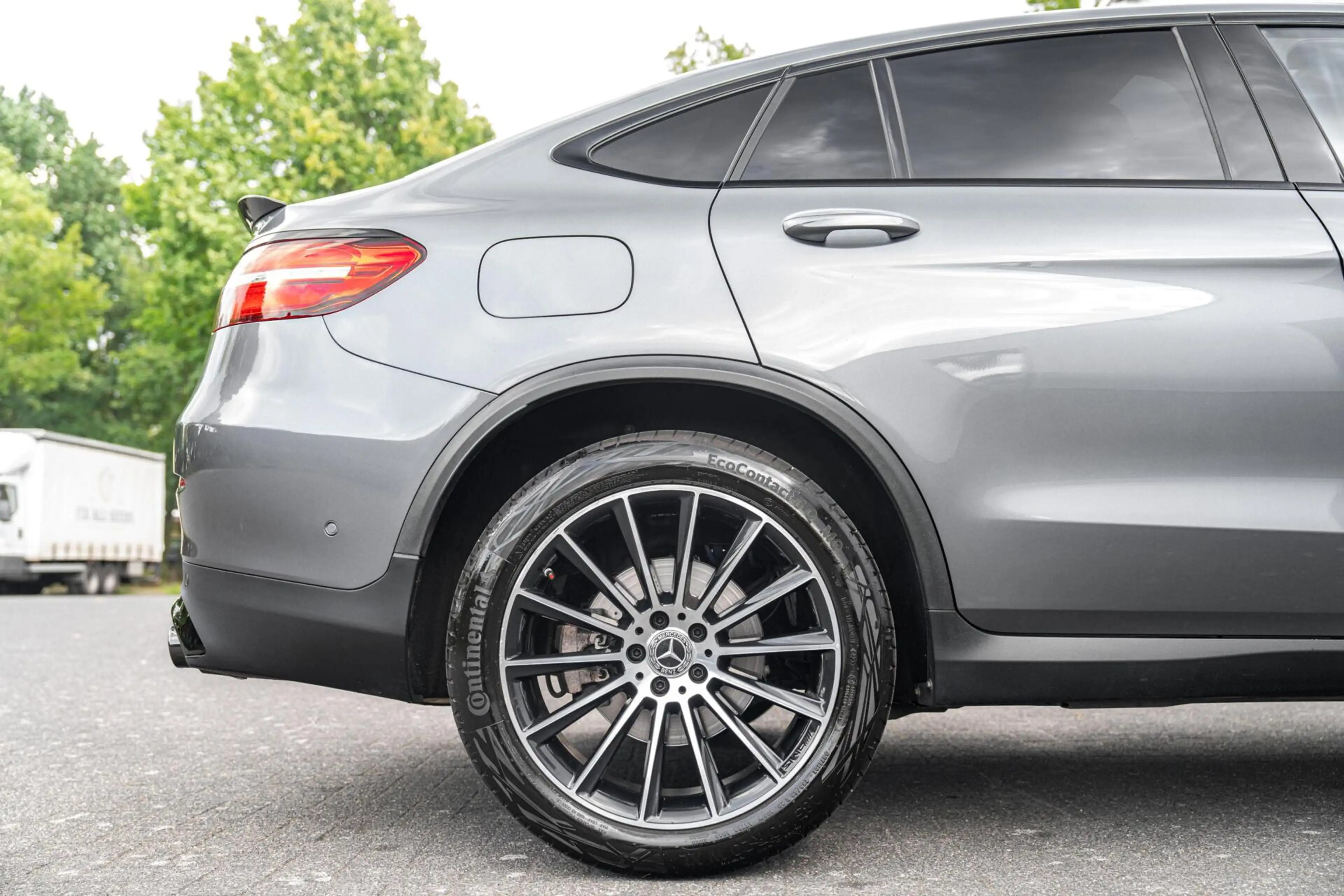 Mercedes-Benz GLC 250 Coupé 4MATIC AMG |Pano|ACC|Camera|LED — photo 25