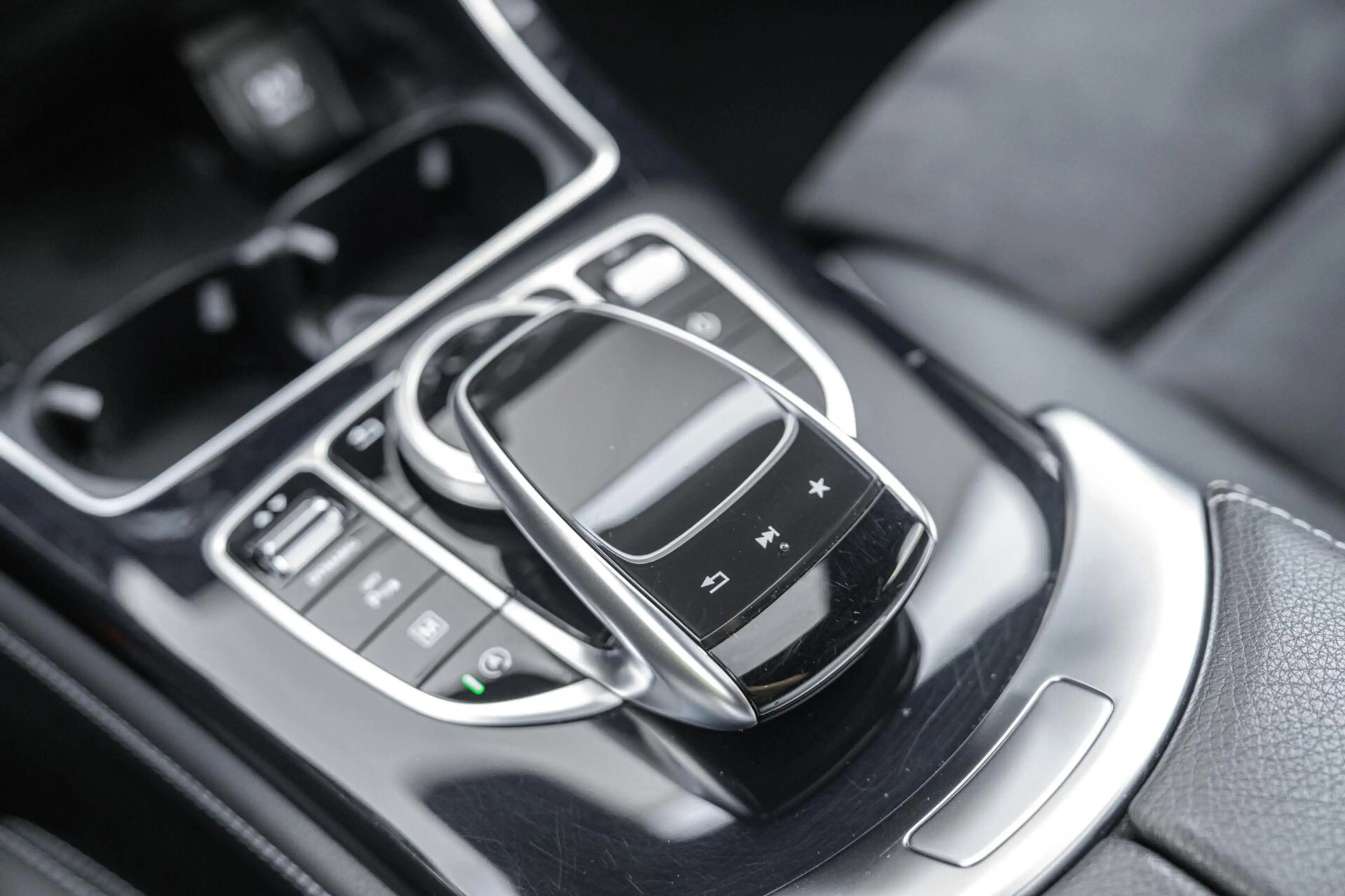 Mercedes-Benz GLC 250 Coupé 4MATIC AMG |Pano|ACC|Camera|LED — photo 50