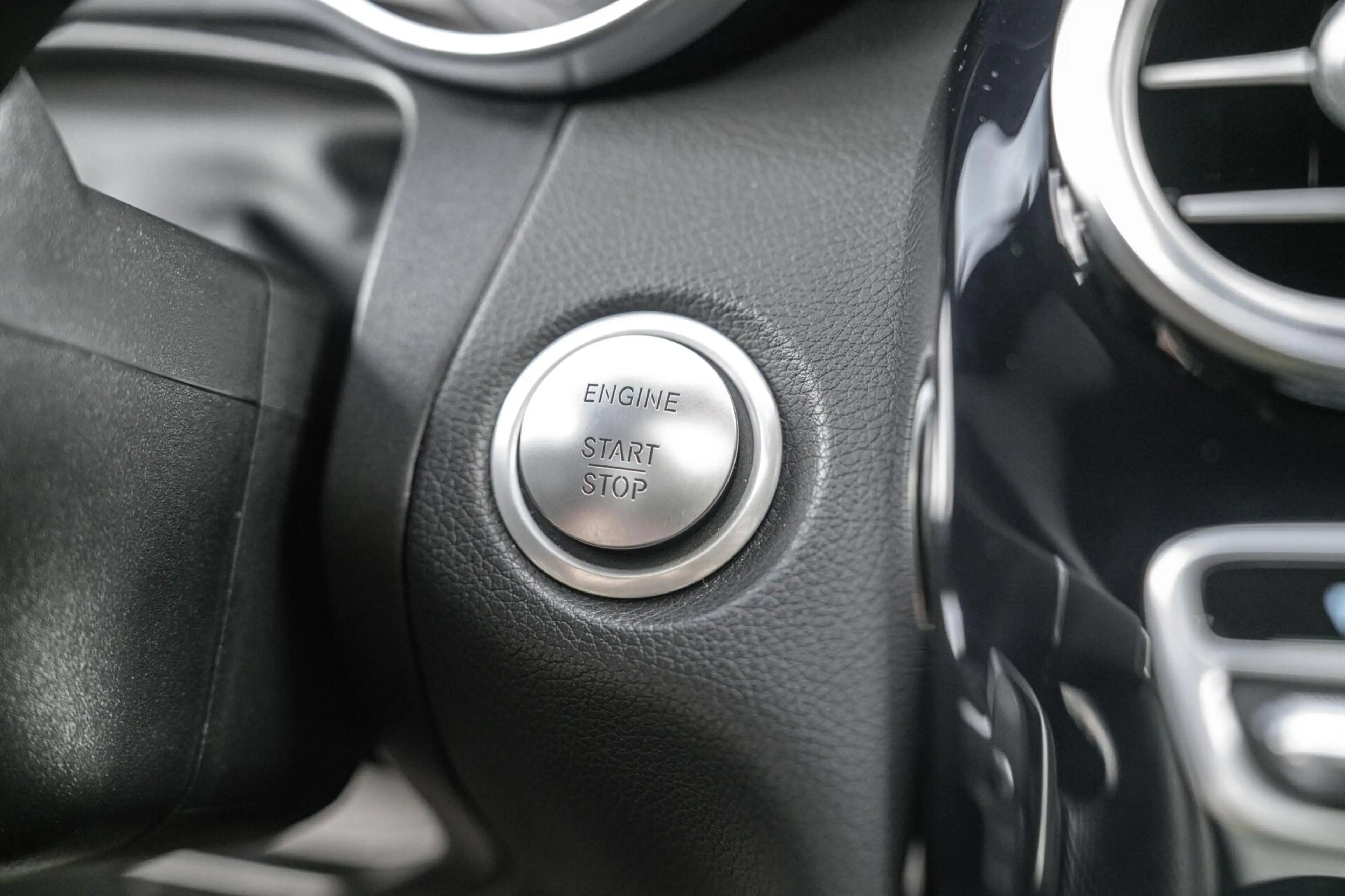 Mercedes-Benz GLC 250 Coupé 4MATIC AMG |Pano|ACC|Camera|LED — photo 39