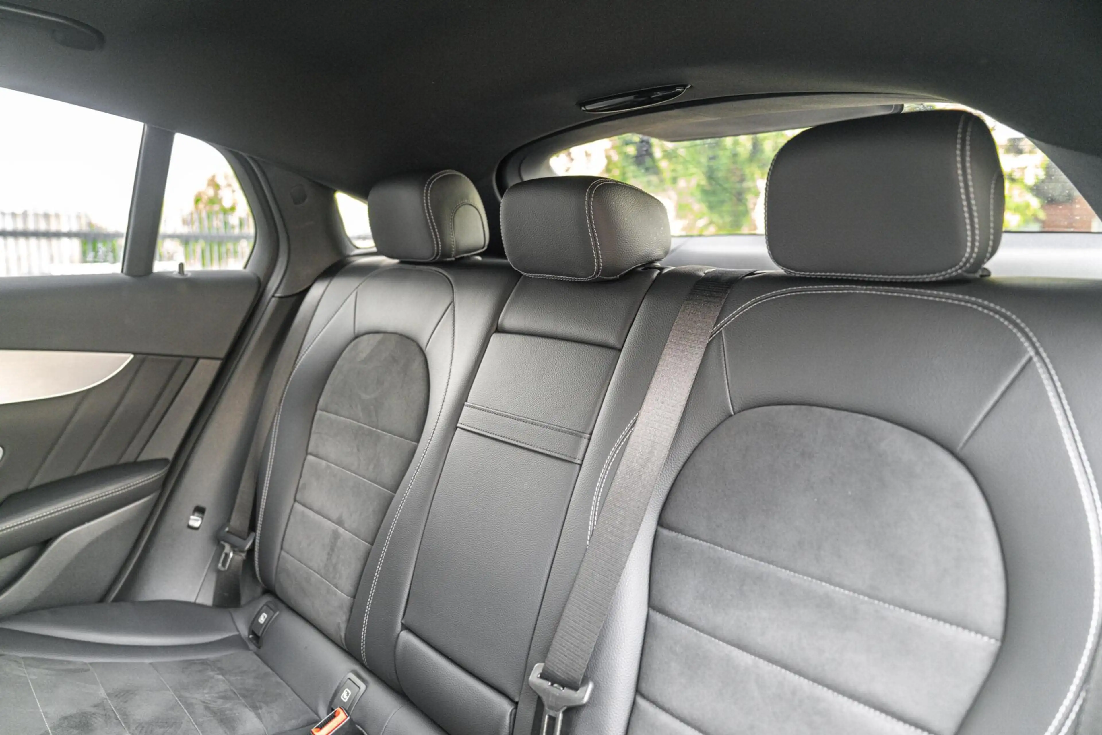 Mercedes-Benz GLC 250 Coupé 4MATIC AMG |Pano|ACC|Camera|LED — photo 33