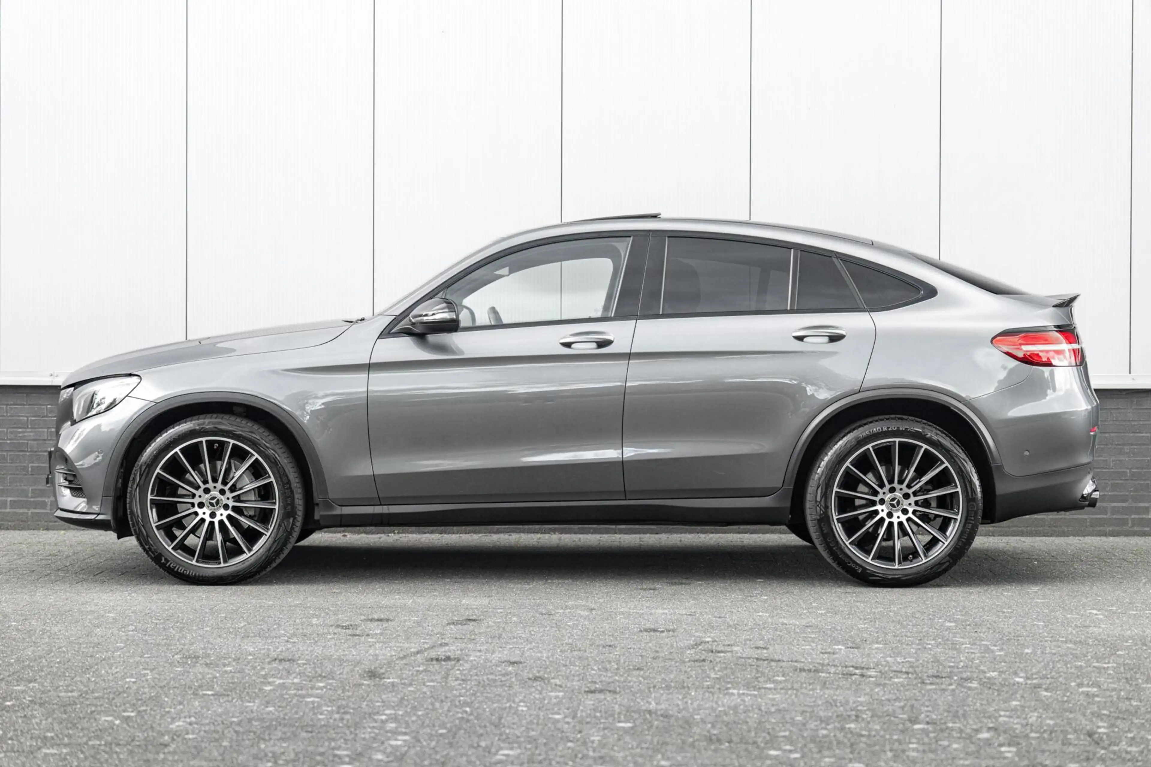Mercedes-Benz GLC 250 Coupé 4MATIC AMG |Pano|ACC|Camera|LED — photo 9